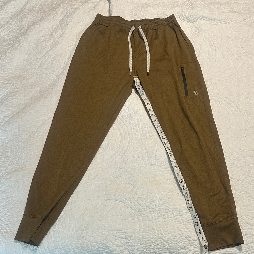 Vuori Brown Joggers with Zip Pocket